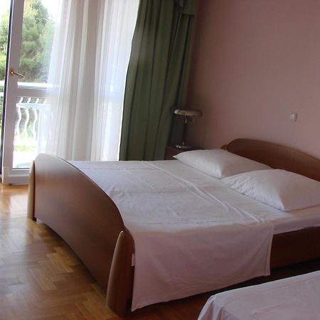 Apartments Happy Island Rab Rab Town Exterior foto