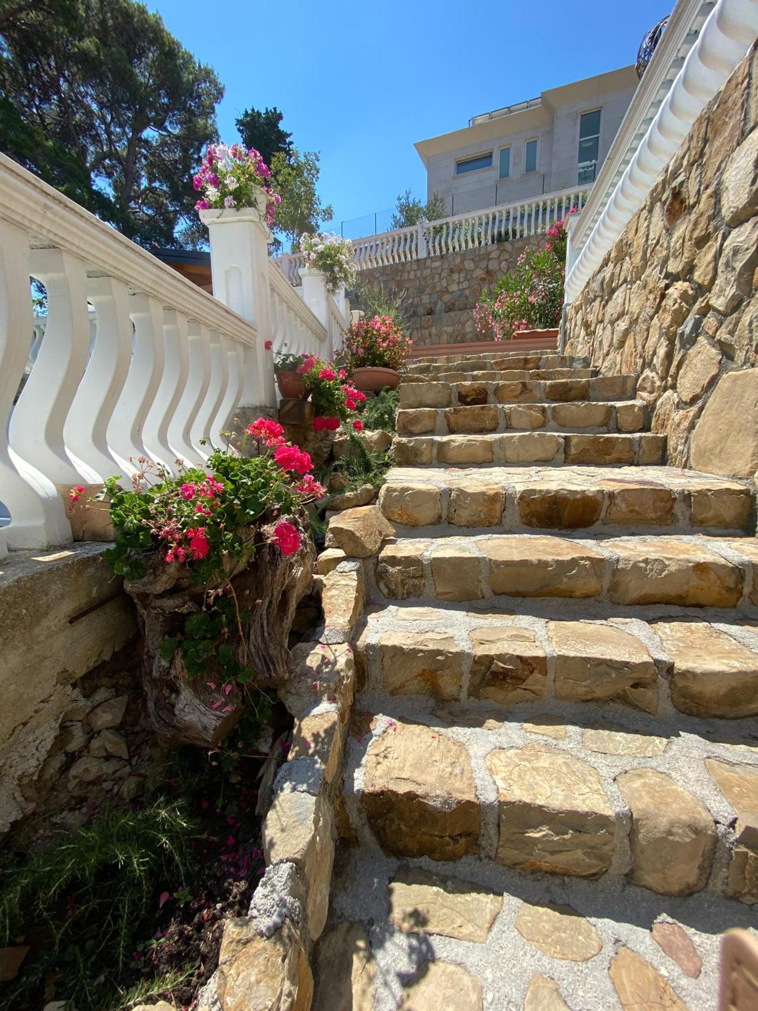Apartments Happy Island Rab Rab Town Exterior foto