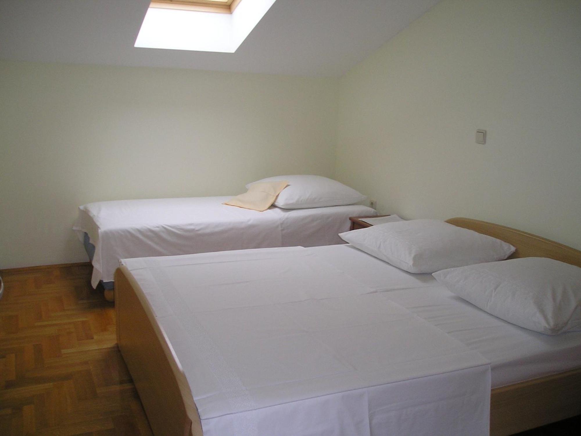 Apartments Happy Island Rab Rab Town Zimmer foto